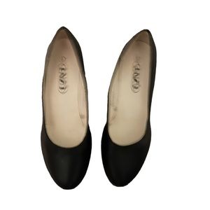 Enzo Black Pumps
